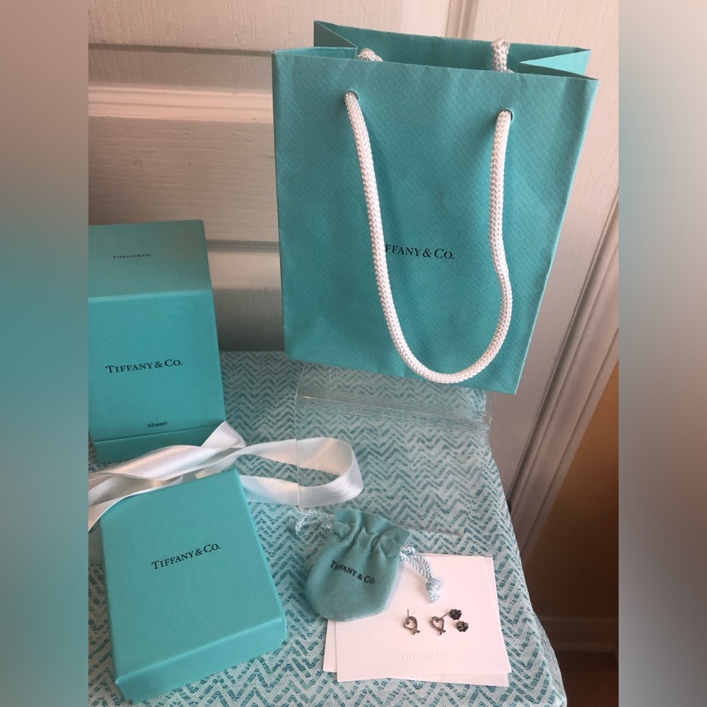 Tiffany & Co. Paloma Picasso heart earrings 925